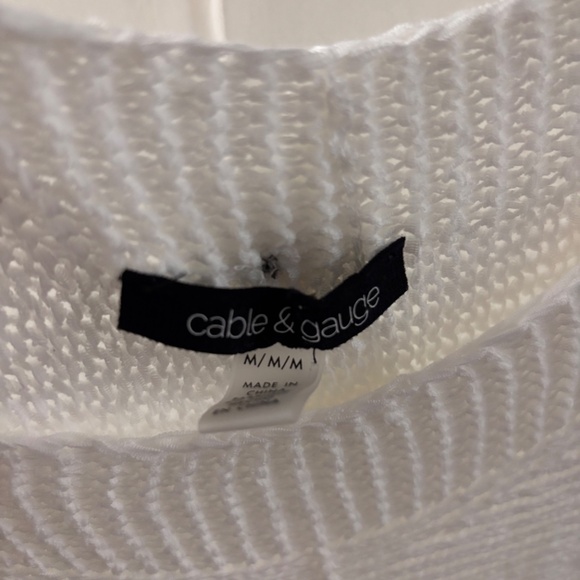 Short Sleeve Sweater - Picture 3 of 3